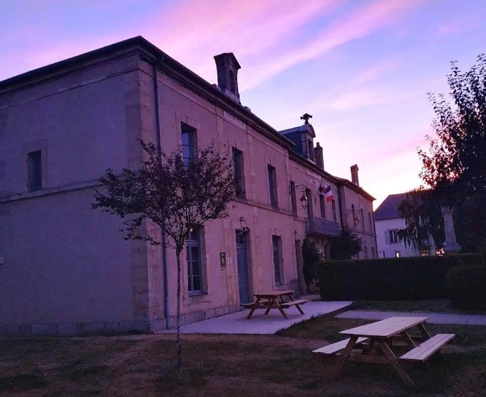 Gite La Loutiere Bed & Breakfast Ouroux-en-Morvan Екстериор снимка